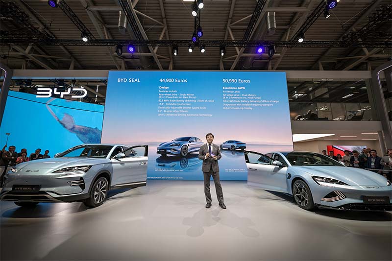 比亚迪携6款新能源车亮相德国慕尼黑车展